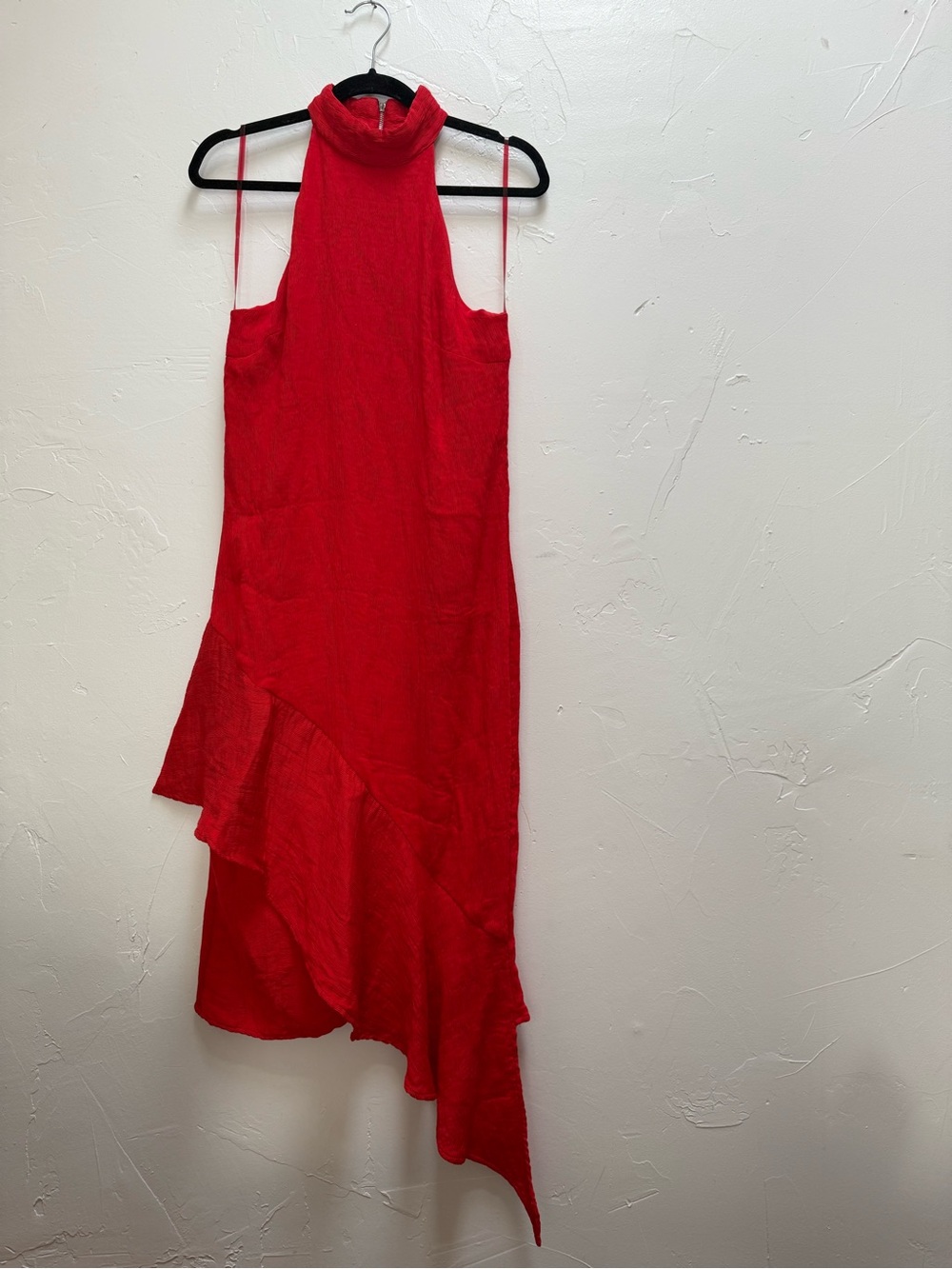 Elliatt Red Halter Asymmetric Ruffle Dress